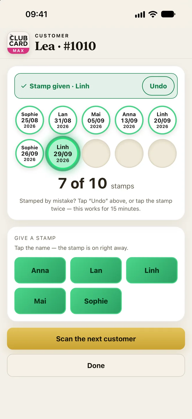 Detail from the app: Lea’s card with 7 of 10 stamps, the newest from Linh on 29/09/2026. Above it, the line “Stamp given · Linh” with the “Undo” button; below, the note that this works for 15 minutes.