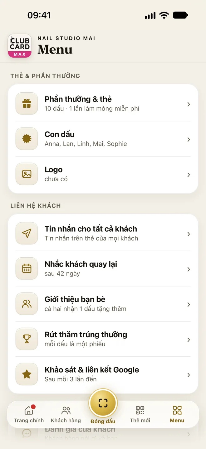 Ảnh chụp một phần menu trong app, nhóm “Liên hệ khách”: Tin nhắn cho tất cả khách, Nhắc khách quay lại sau 42 ngày, Giới thiệu bạn bè, Rút thăm trúng thưởng và Khảo sát & liên kết Google.